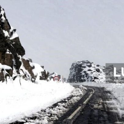 Acesso à Torre da Serra da Estrela encerrado por acumulação de neve