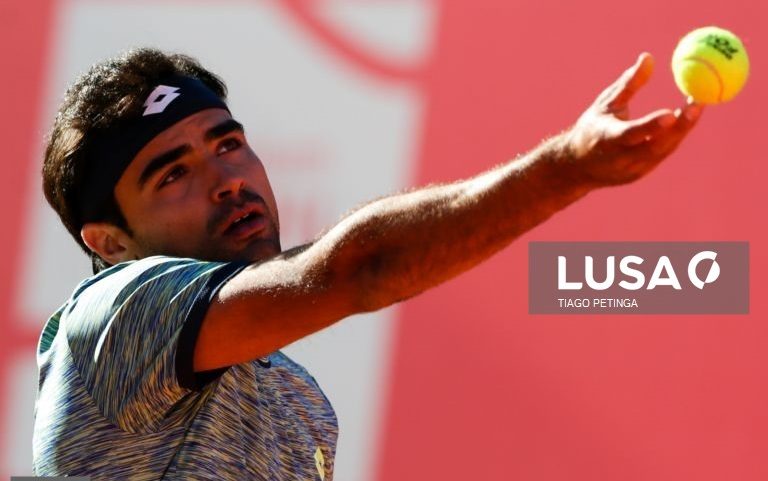Tenista Frederico Silva conquista challenger de Chennai