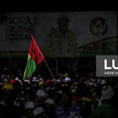 Militares guineenses dão prazo de três meses ao PAIGC para mudar bandeira