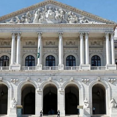 Parlamento recomenda condenar veementemente o golpe na Guiné-Bissau
