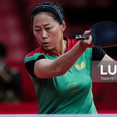 Fu Yu avança à segunda ronda no Smash de Singapura de ténis de mesa