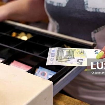 Inflação na zona euro cai para 1,7% em janeiro, indica Eurostat