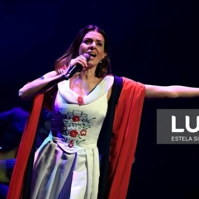 Cuca Roseta recebe Ordem das Artes e Letras do Governo francês