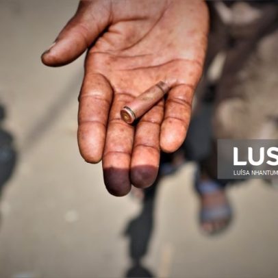 Quatro condenados por matar polícia durante protestos em Moçambique