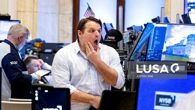 Dow Jones toca máximo histórico e aproxima-se dos 50.000 pontos