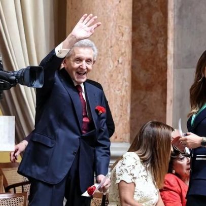 Mota Amaral vota em Seguro, considerado preparado