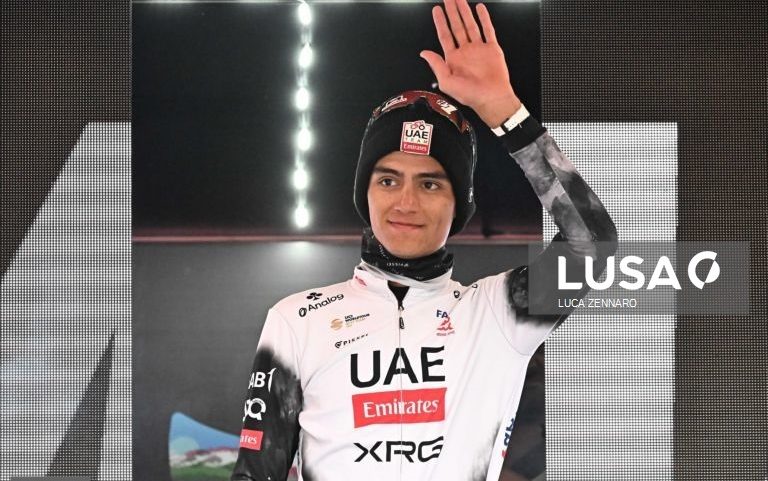 Del Toro conquista Volta aos Emirados, Milan faz tri em etapas