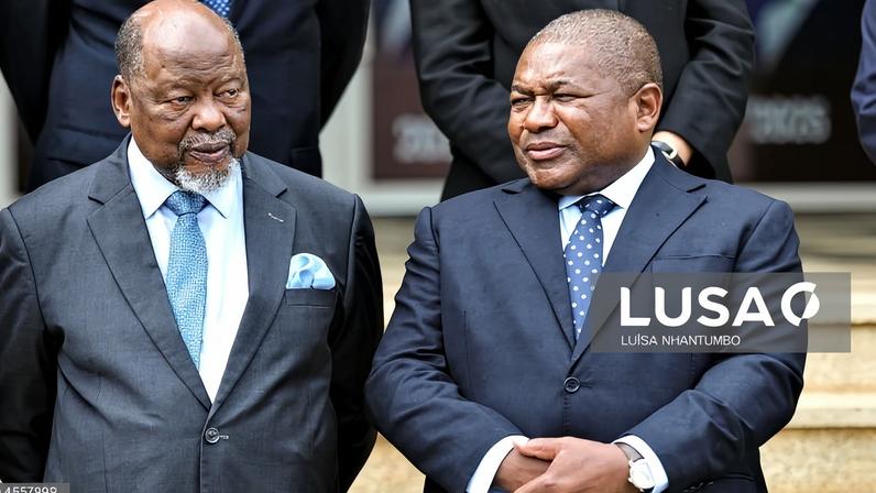 Antigos Presidentes moçambicanos pedem esforços coletivos para o desenvolvimento