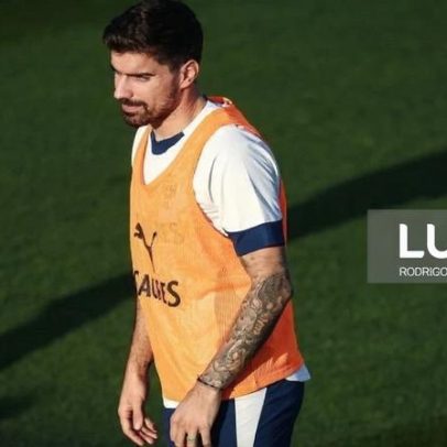 Rúben Neves renova com o Al Hilal até 2029