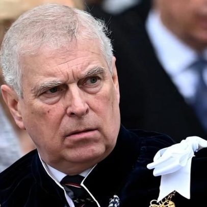 Antigo príncipe André partilhou informações confidenciais com Epstein, segundo a BBC