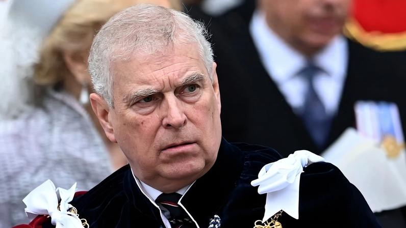 Antigo príncipe André partilhou informações confidenciais com Epstein - BBC