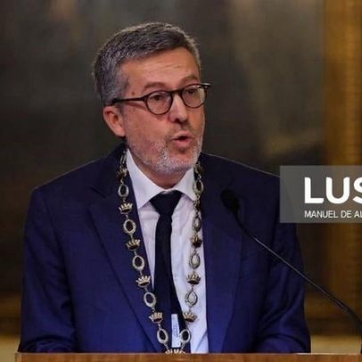 Moedas conquista maioria absoluta com vereadora que saiu do Chega