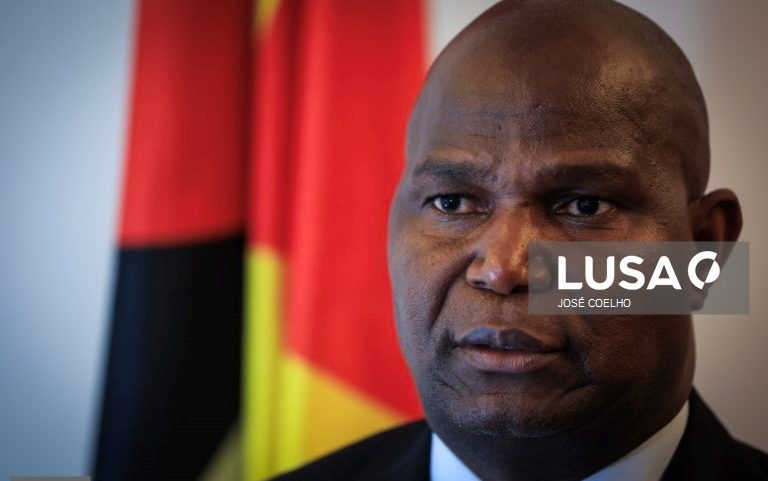 Presidente moçambicano quer ponte-cais de Inhambane reparada em 15 dias