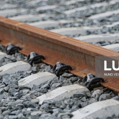 Circulação suspensa na Linha do Leste após queda de barreira