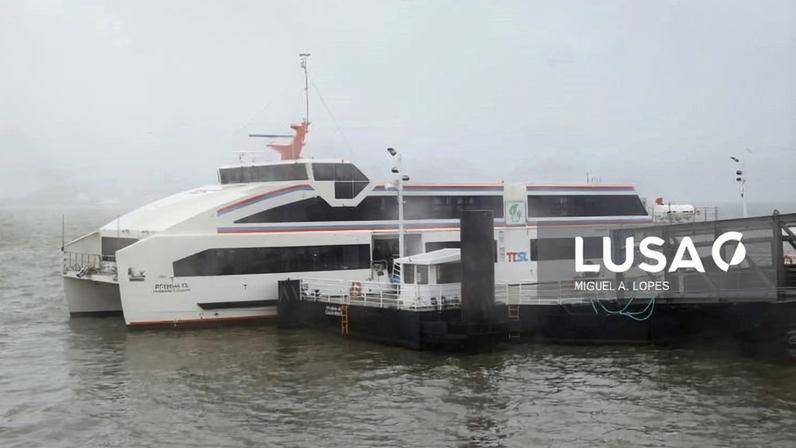 Ligação fluvial entre Cacilhas e o Cais do Sodré interrompida