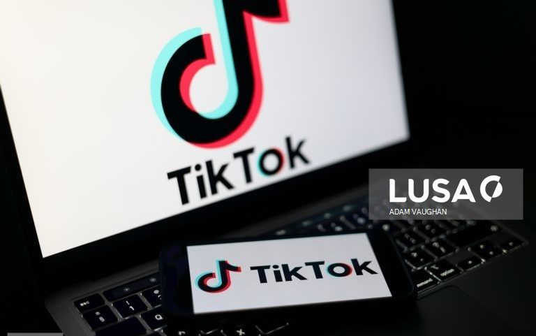 Bruxelas conclui que design viciante do TikTok viola lei dos serviços digitais da UE
