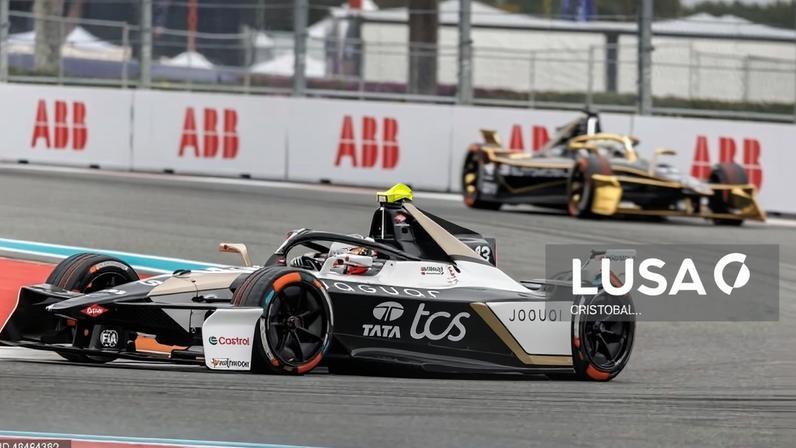 Félix da Costa estreia-se a vencer com a Jaguar no Mundial de Fórmula E