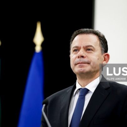 Governo cria linhas de crédito para empresas e estrutura de missão em Leiria
