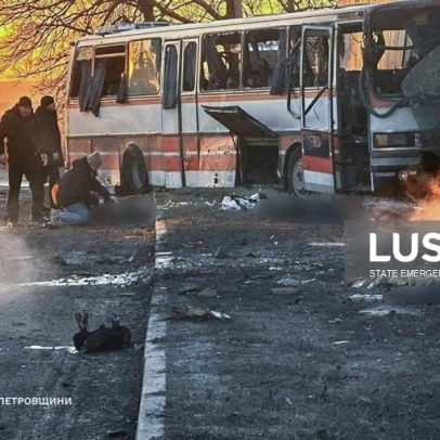 Pelo menos 15 mineiros mortos em ataque russo a autocarro na Ucrânia