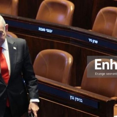 Primeiro-ministro israelita vai a Washington discutir negociações com o Irão