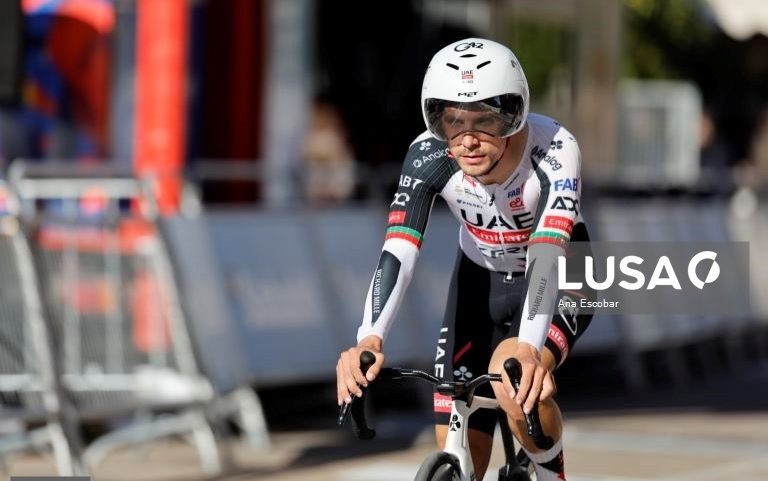 Almeida segundo na consagração de Evenepoel na Volta à Comunidade Valenciana