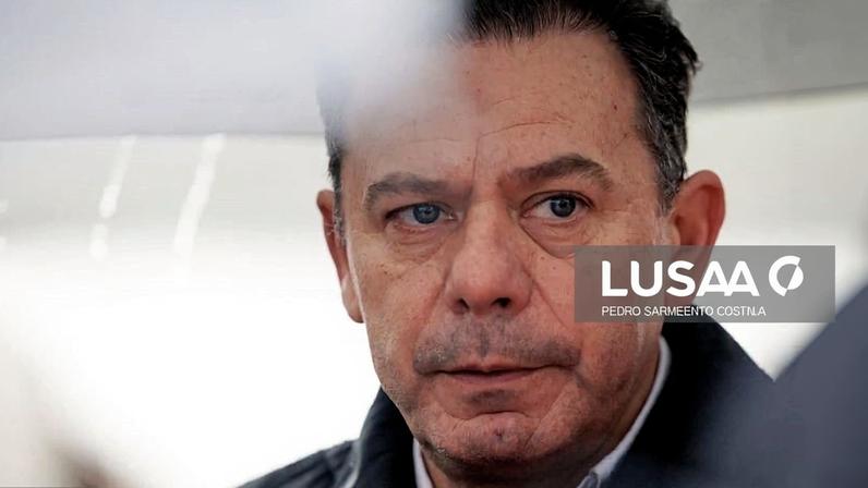 Ventura desafia Montenegro a demarcar-se de abstenção do PSD em petição sobre ilegalização do Chega