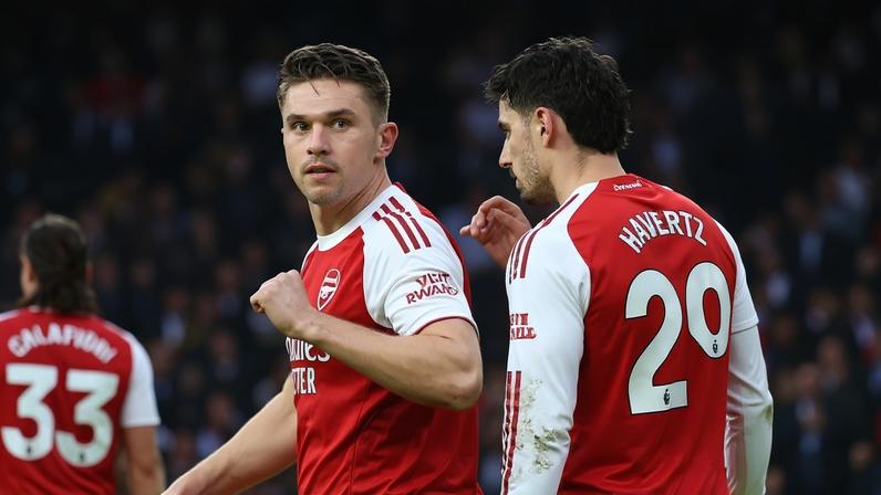 Espírito Santo vence e Marco Silva perde, com líder Arsenal a reforçar liderança