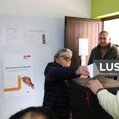 Afluência na primeira volta mantém-se: 45,5% dos eleitores até às 16:00