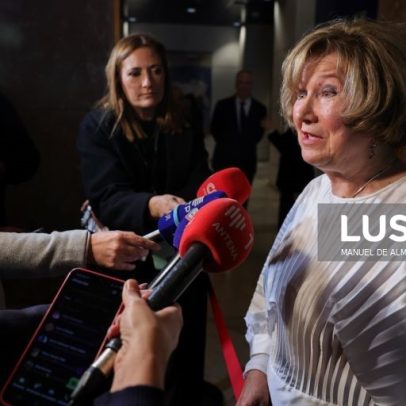 Lídia Jorge defende vigilância da IA para preservar o pensamento humano