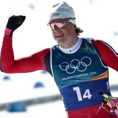 Johannes Klaebo bate o recorde de nove ouros olímpicos de inverno