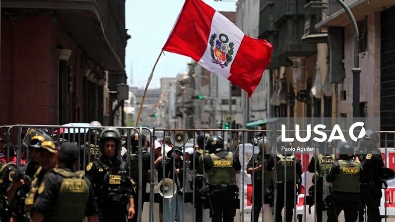 Parlamento do Peru aprova destituição de Presidente interino José Jeri