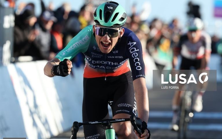 Paul Seixas vence segunda etapa da Volta ao Algarve e Juan Ayuso é o novo líder