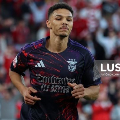 Alexander Bah volta aos relvados após um ano e 13 dias