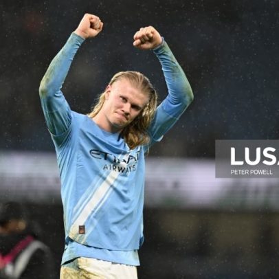 Manchester City vence Arsenal e aproxima-se da liderança