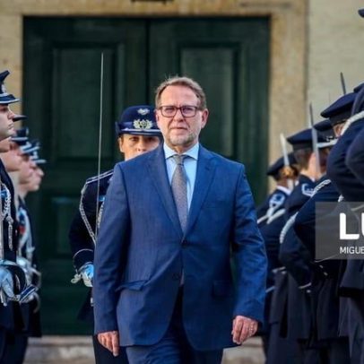 Ministro da Administração Interna afirma estar absolutamente blindado