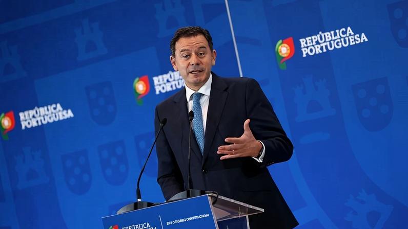 Primeiro-ministro defende atual modelo das CCDR e recusa pensar num próximo