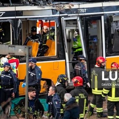 Milão: duas pessoas morrem em acidente com elétrico