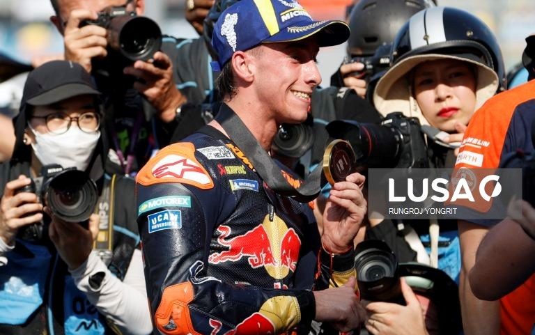 Pedro Acosta é o mais jovem de sempre a vencer uma corrida sprint em MotoGP