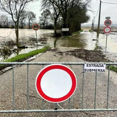 Quase 70 vias interditadas à circulação rodoviária