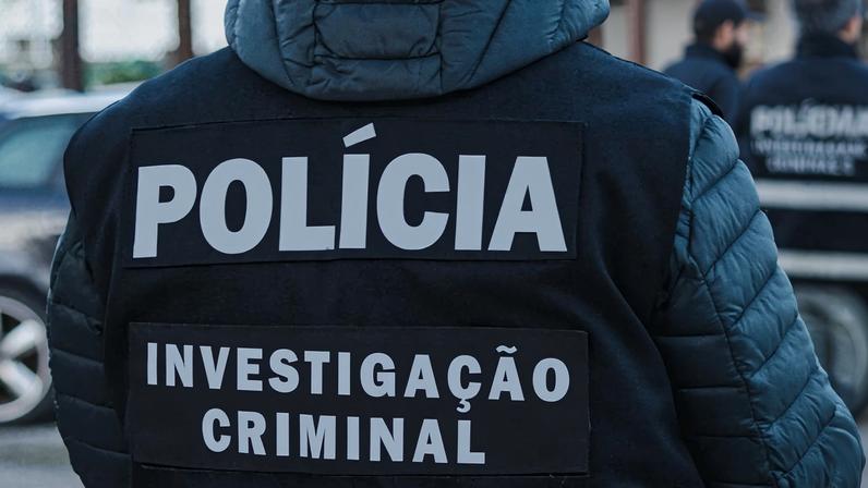 Tribunal mete na prisão homem que agrediu mulher com garrafa de lixivia