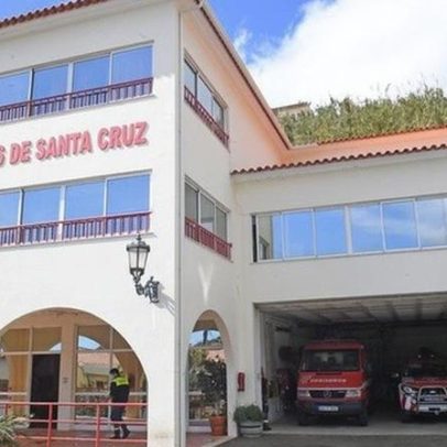 Turista cai na via pública em Santa Cruz