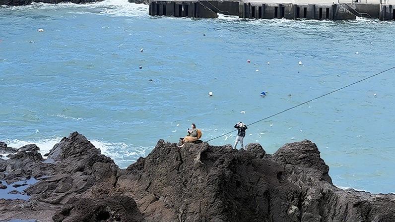 Comportamentos de risco junto ao mar persistem em Câmara de Lobos