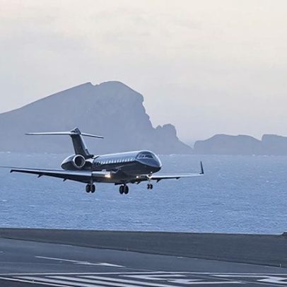 Avião de Cristiano Ronaldo chega à Madeira