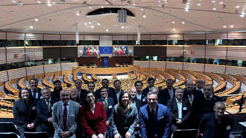 Delegação da Confederação do Desporto de Portugal foi recebida por Lídia Pereira e Ana Catarina Mendes no Parlamento Europeu depois da reunião com a Representação Permanente de Portugal na União Europeia