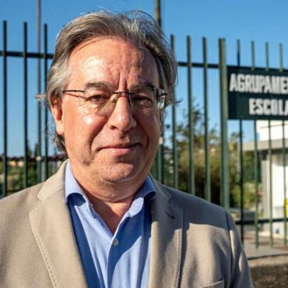 Escola dá exemplo à sociedade ao promover valores cívicos