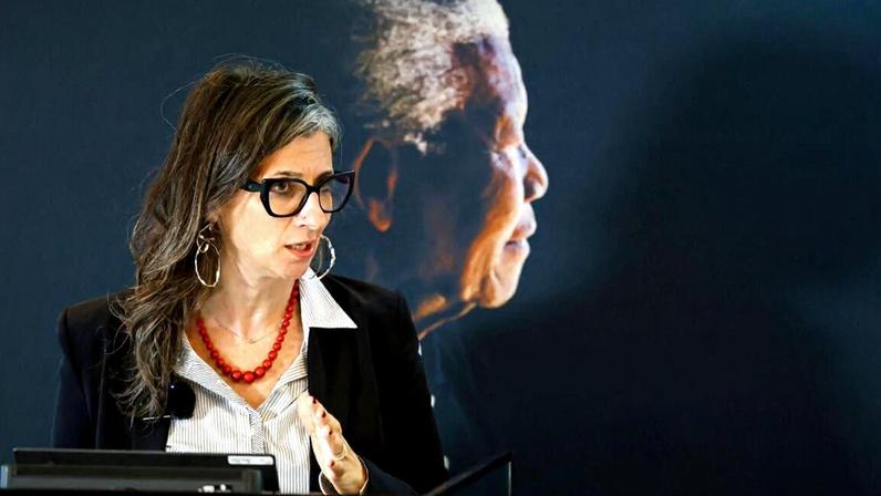 Italiana vive há meio ano com os direitos limitados devido a ataque norte-americano