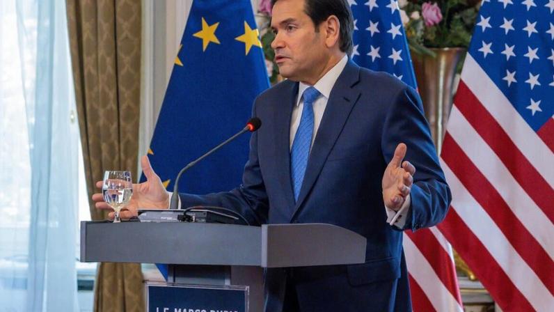 Marco Rubio em conferência de Imprensa em Bratislava, na Eslováquia.