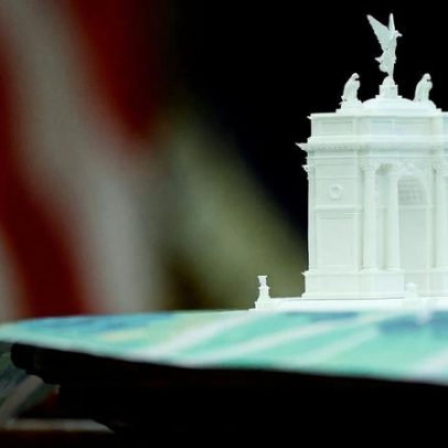 Trump planeia construir o maior arco de todos em Washington, DC