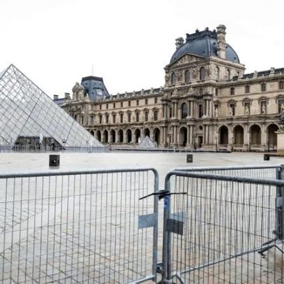 Roubo e fraude provocam fuga de água no Louvre e danificam obra do século XIX