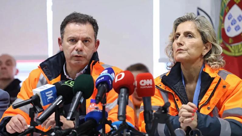 José Mourinho admitiu estar "desesperado por pontos"